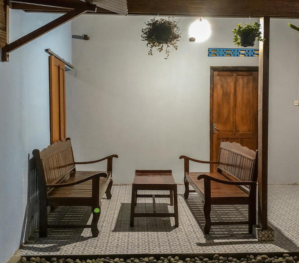 Genthong Homestay Magelang Exterior foto
